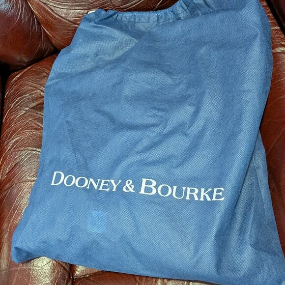 Dooney & Bourke Pebble Grain Large Peyton Triple Zip - Picture 6 of 6